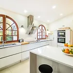 Monte A Vista - Private - Pool - New In Villa